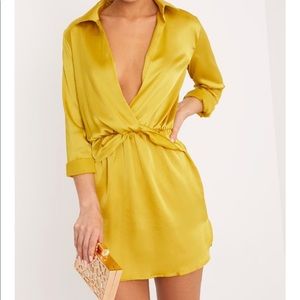 Pretty little things Katalea silky shirt dress